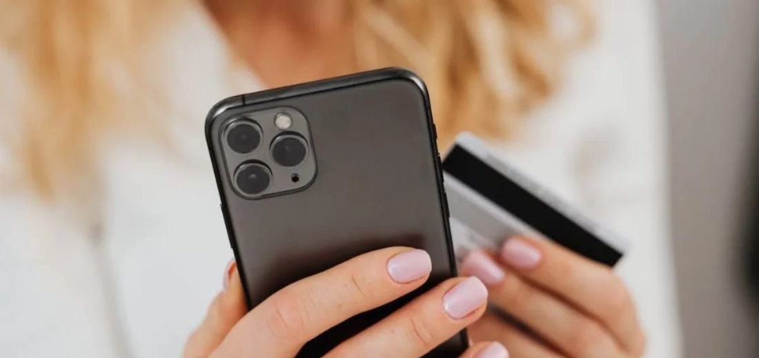 Trocafone inaugura quiosque no Shopping Taboão para compra e troca de smartphones usados