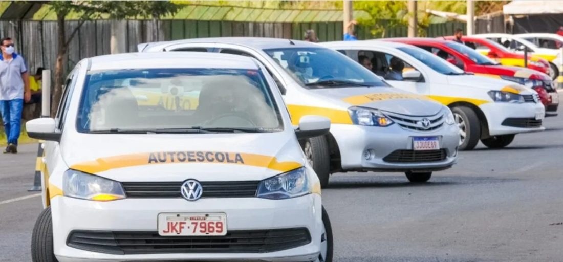 STF arquiva ação da CNTTL e mantém uso de carro próprio nas provas práticas da CNH