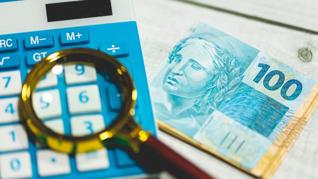 Empiricus recomenda três debêntures incentivadas isentas de IR com Selic em queda