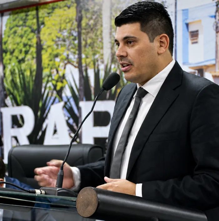 Vereador Celso Capovilla cobra Energisa por frequentes quedas de energia em Caarapó