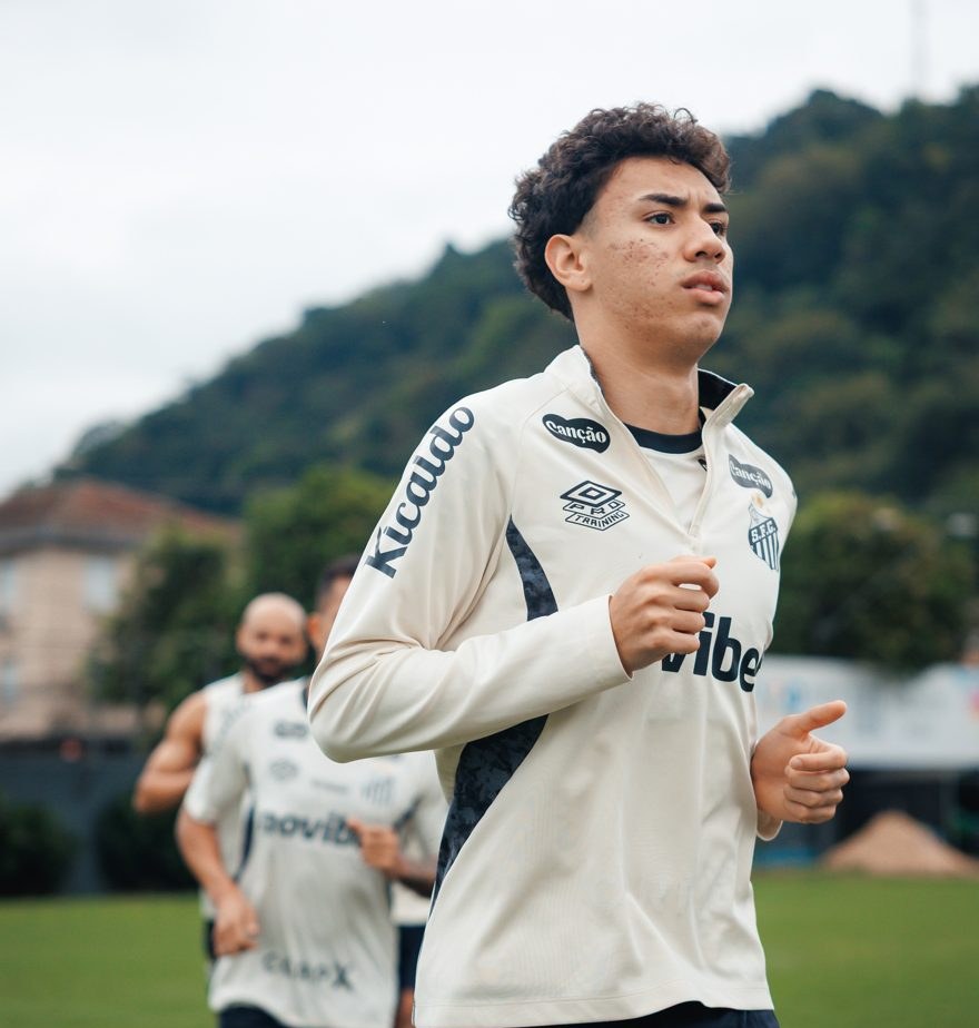 Gabriel Bontempo se consolida como trunfo do Santos e aguarda convocação à seleção brasileira