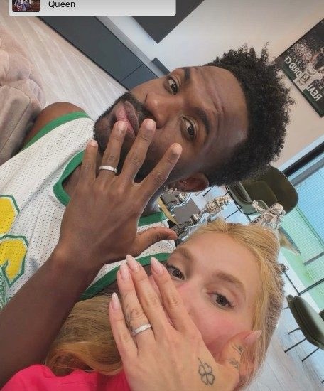 Virginia e Vini Jr. exibem alianças nas redes sociais: "Após 1 ano de namoro, veio aí!"