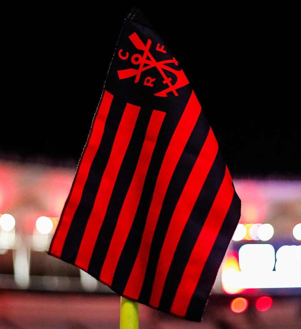 Ex‑líbero do Sesc‑Flamengo inicia carreira no Exército dos Estados Unidos e se forma bombeira em Miami