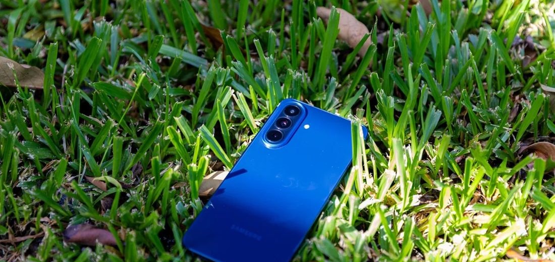 Samsung lança One UI 9.0 com Android 17 para Galaxy A57, Z Flip 6 e Z Fold 6