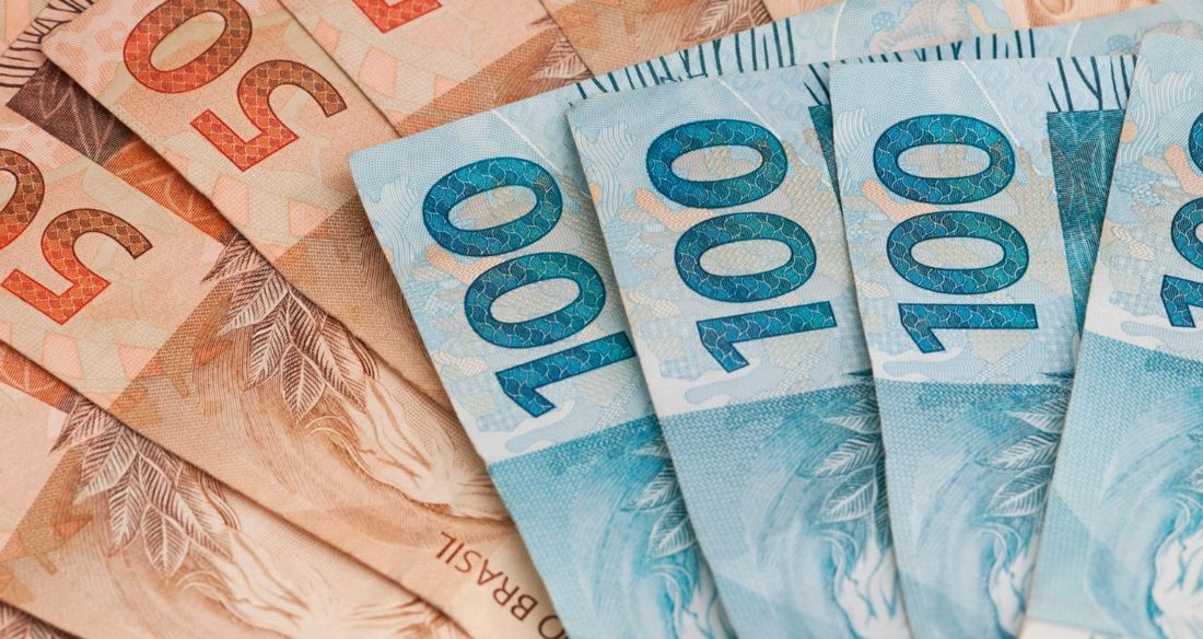 Dívida pública federal atinge R$ 9,293 tri em agosto e reserva de liquidez recua 11,89%