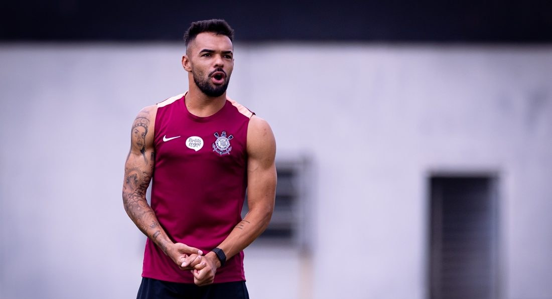 Raniele, volante do Corinthians, lesiona menisco lateral do joelho direito e será submetido à cirurgia