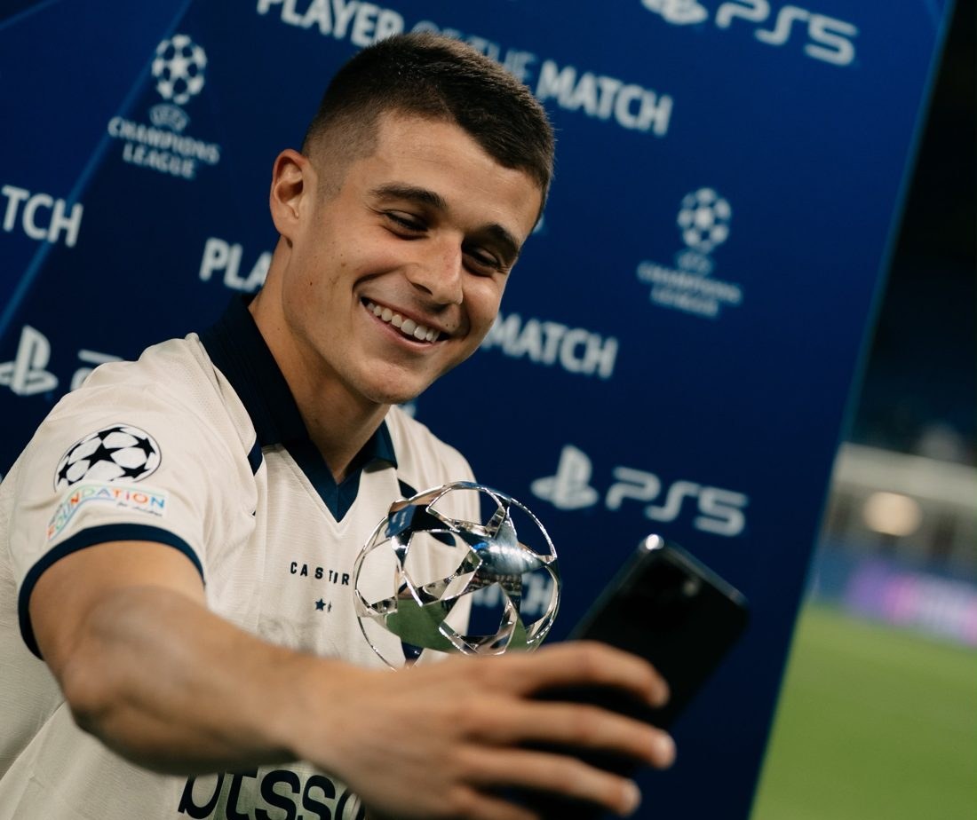 Hat-trick de Nicòlo Tresoldi na Champions League reacende debate sobre sua nacionalidade