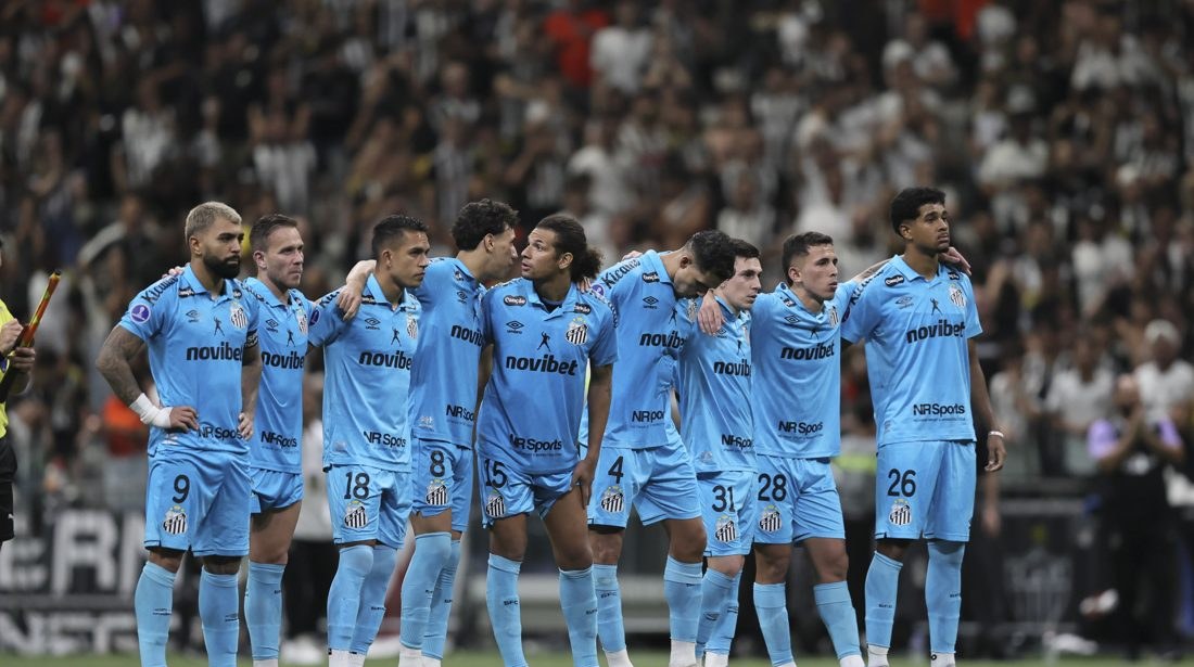 Santos tem 12 jogos para fugir do rebaixamento e mirar a Libertadores