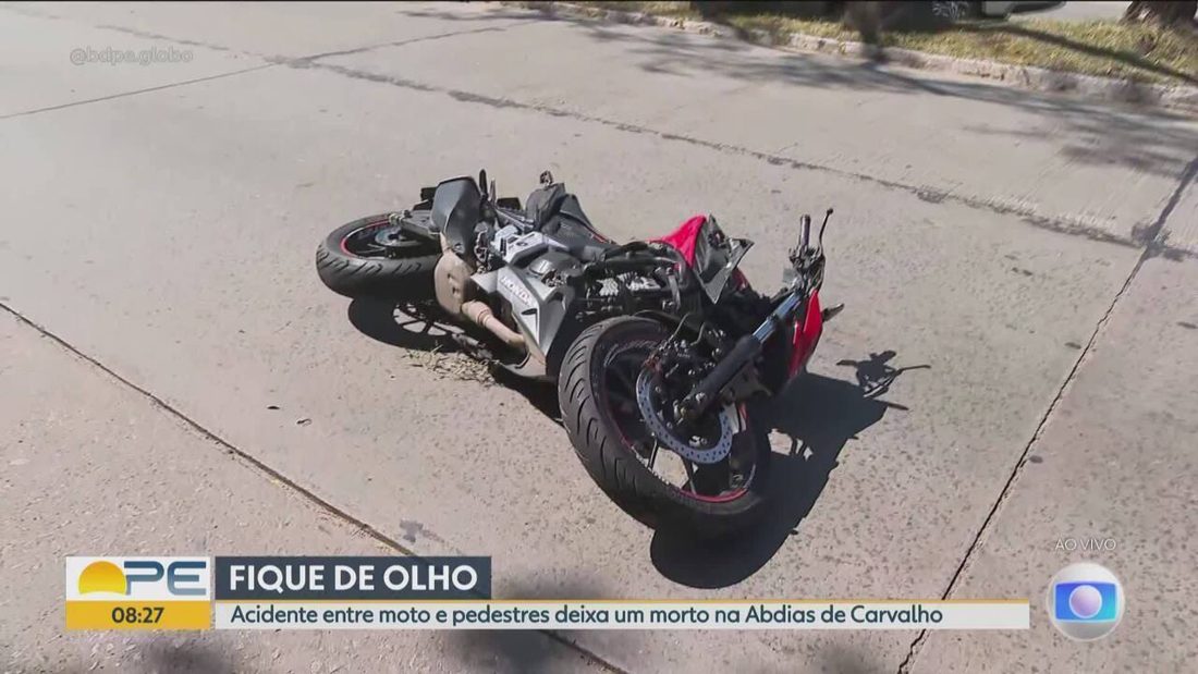 Motociclista morre e ciclista fica ferida em acidente na Avenida Abdias de Carvalho, Recife