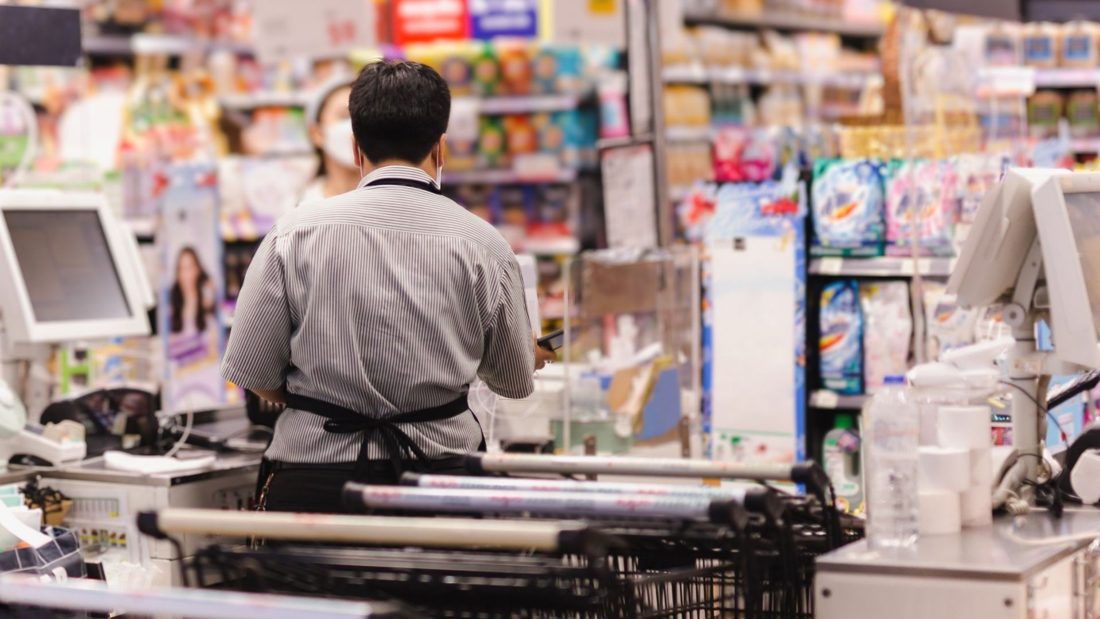 Rede de supermercados da Grande Vitória registra 15.705 dias de atestados em seis meses e alerta sobre risco de demissão por justa causa