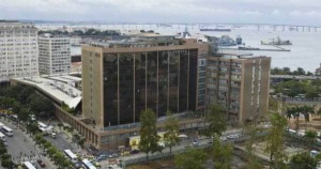Disputa de R$ 2,7 bi entre Petrobras e fornecedora de sondas volta ao TJRJ
