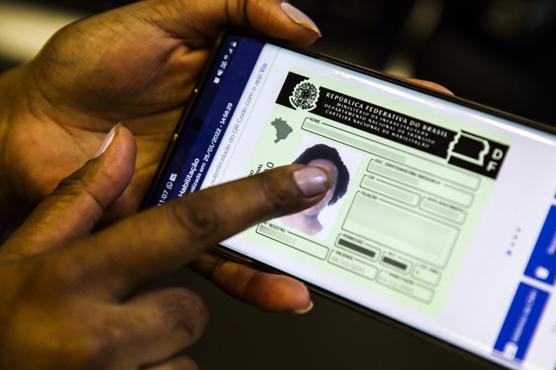 Documentos aceitos para votar nas eleições 2026 e panorama econômico e cultural