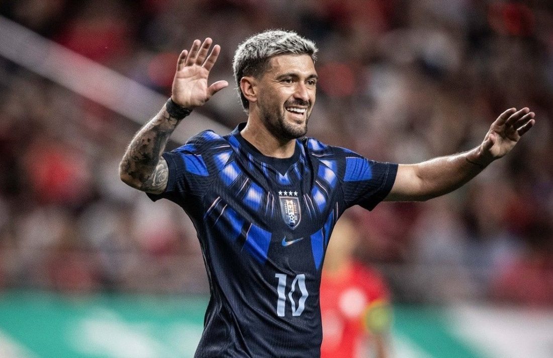 Arrascaeta, do Flamengo, marca golaço e ajuda Uruguai a vencer Coreia do Sul por 4 a 0 em amistoso