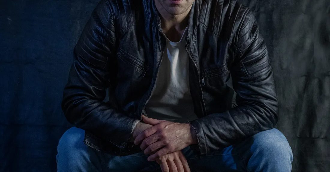 Tom Welling revela modo sobrevivência em Smallville e celebra 25 anos da série
