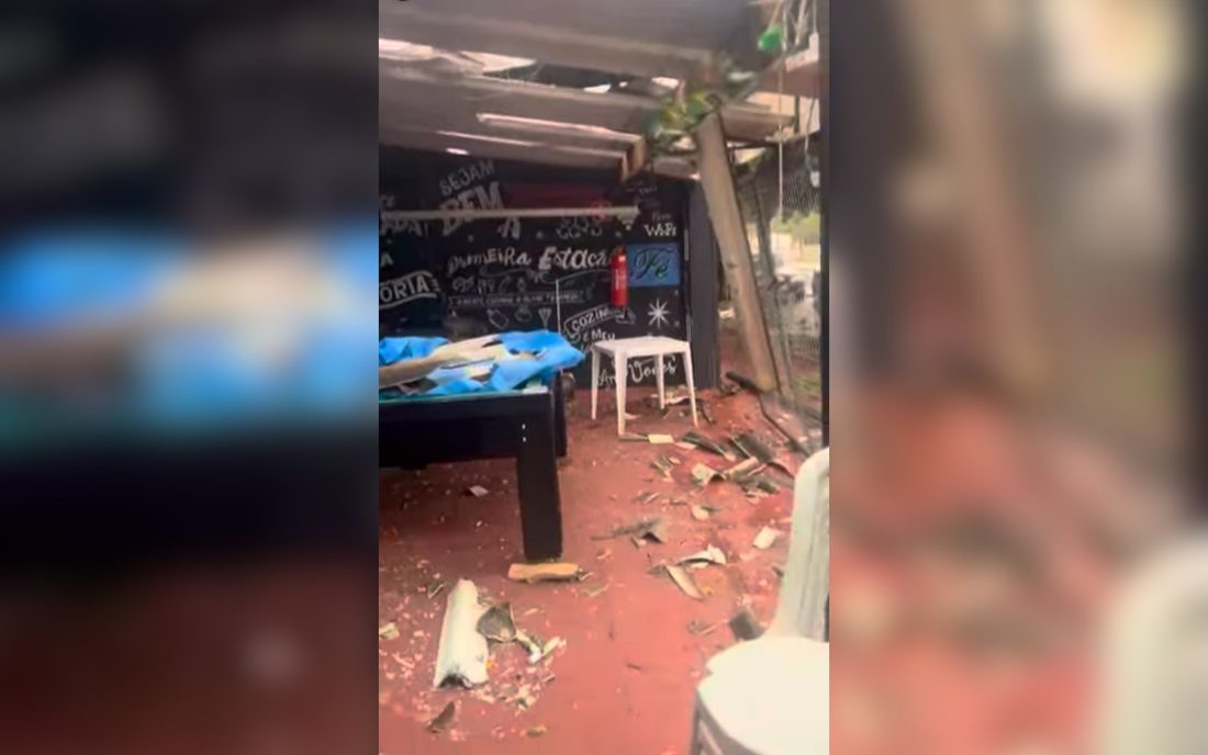 Vendaval atinge interior de SP e deixa postes, coberturas e estruturas de rodeio danificadas