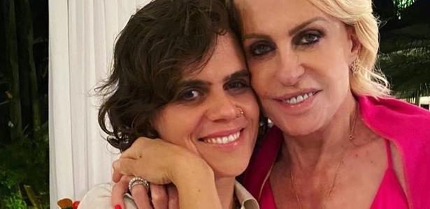 Ana Maria Braga diz que não interfere na vida amorosa da filha Mariana: 'É adulta e tem vida dela'