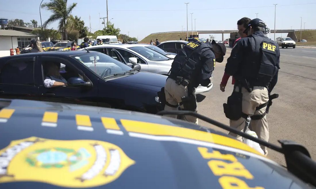 Motorista que apresenta print da CNH pode levar multa mesmo com documento em dia