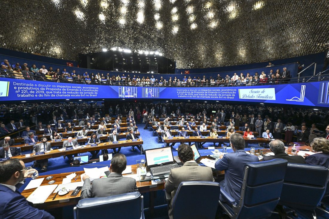 Senado vota fim da escala 6x1; entenda consequências da aprovação ou rejeição