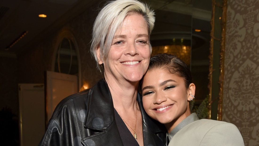 Mãe de Zendaya rebate ofensas, revela afastamento das redes e outras notícias de celebridades e esportes
