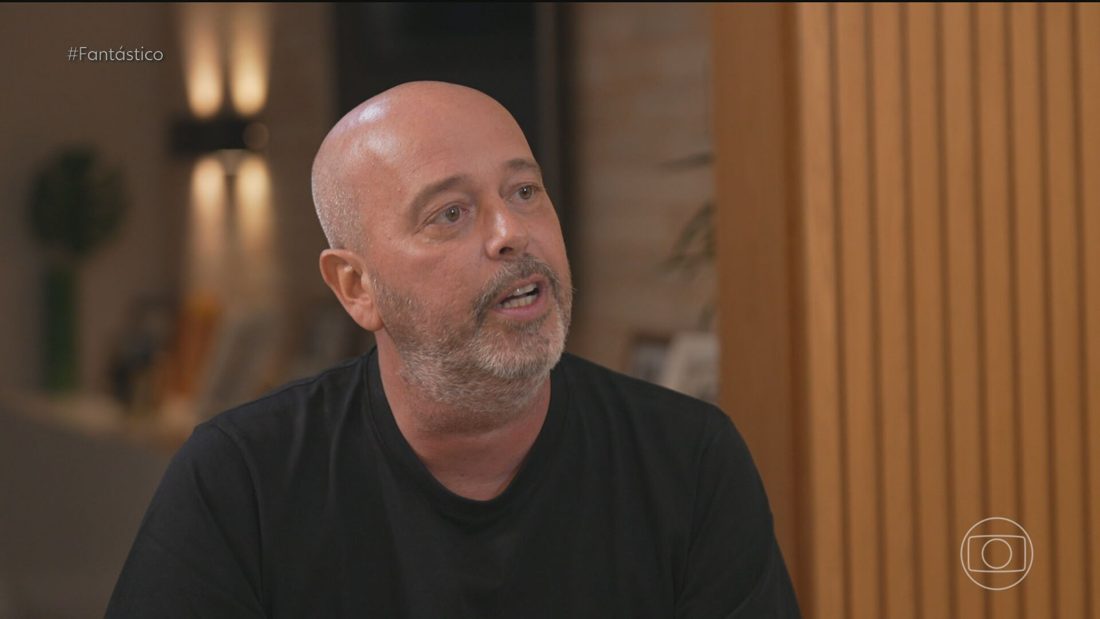 Alex Escobar anuncia retorno gradual à TV após diagnóstico de miastenia gravis e remoção de tumor no timo
