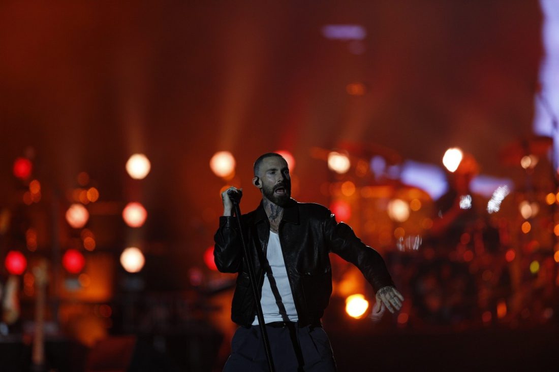 Maroon 5 encerra Palco Mundo no Rock in Rio 2026 com repertório que envelheceu bem