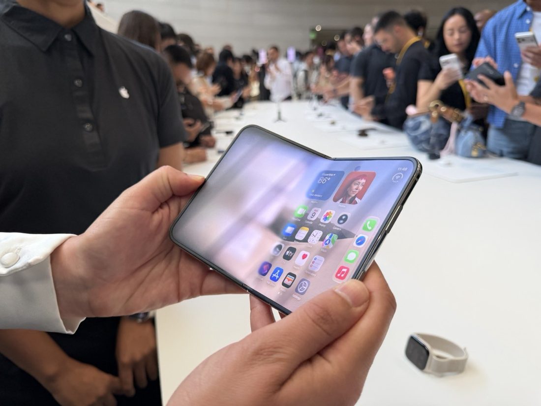 iPhone Duo: teste do novo iPhone dobrável da Apple revela tela nano‑texture, iOS 27 adaptado, preço de R$ 22 mil e multitarefa avançada
