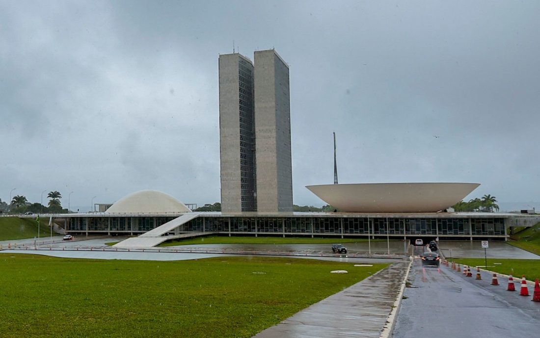 Partido Liberal lidera Congresso após eleições de 4 de outubro e pode definir desafios de governabilidade