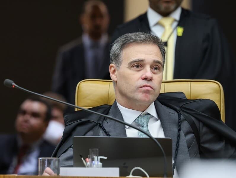 Senado recebe pedido de impeachment contra ministro André Mendonça