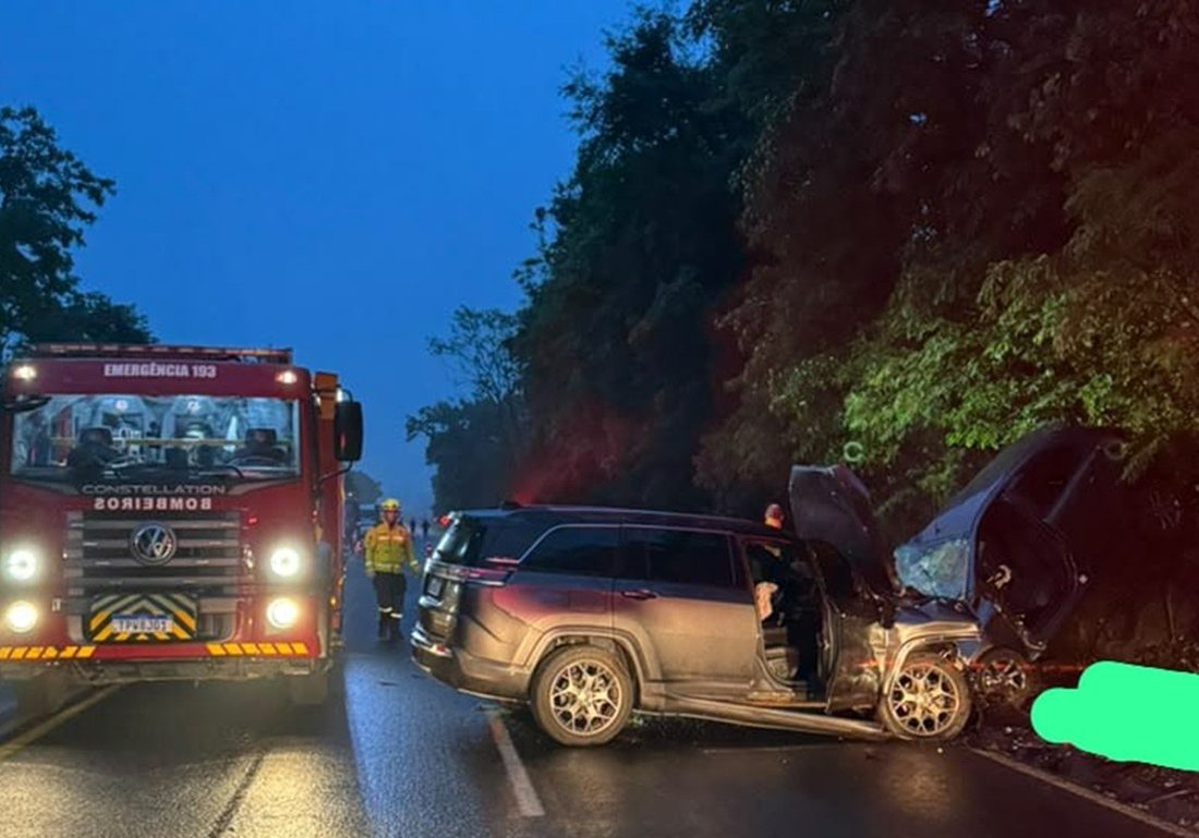 Casal morre em colisão frontal entre Ford Ka e Jeep Commander na BR-282, em Nova Erechim (SC)