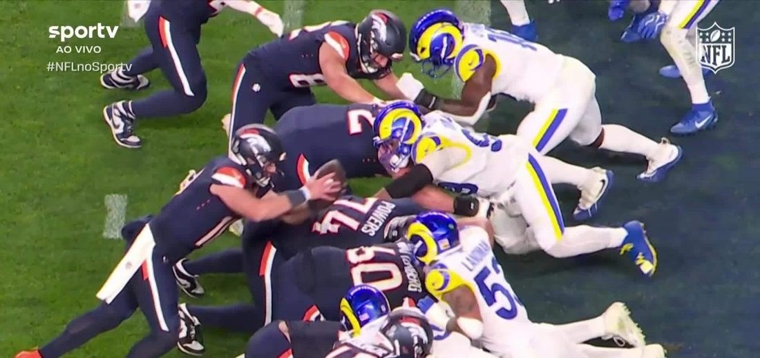 Broncos viram Rams nos últimos segundos e vencem por 30 a 26