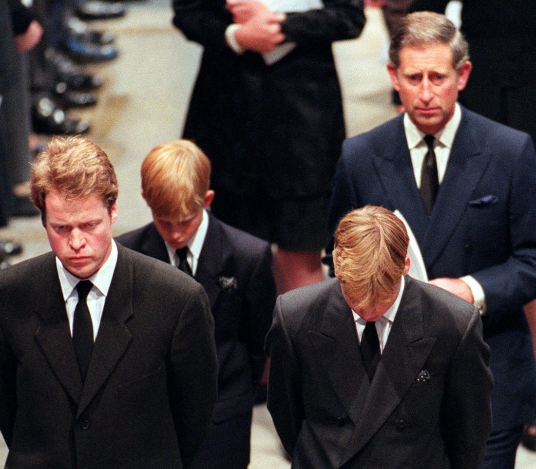 Polêmica entre Charles III e irmão de Diana surge após suposta frase sobre esquecimento da princesa