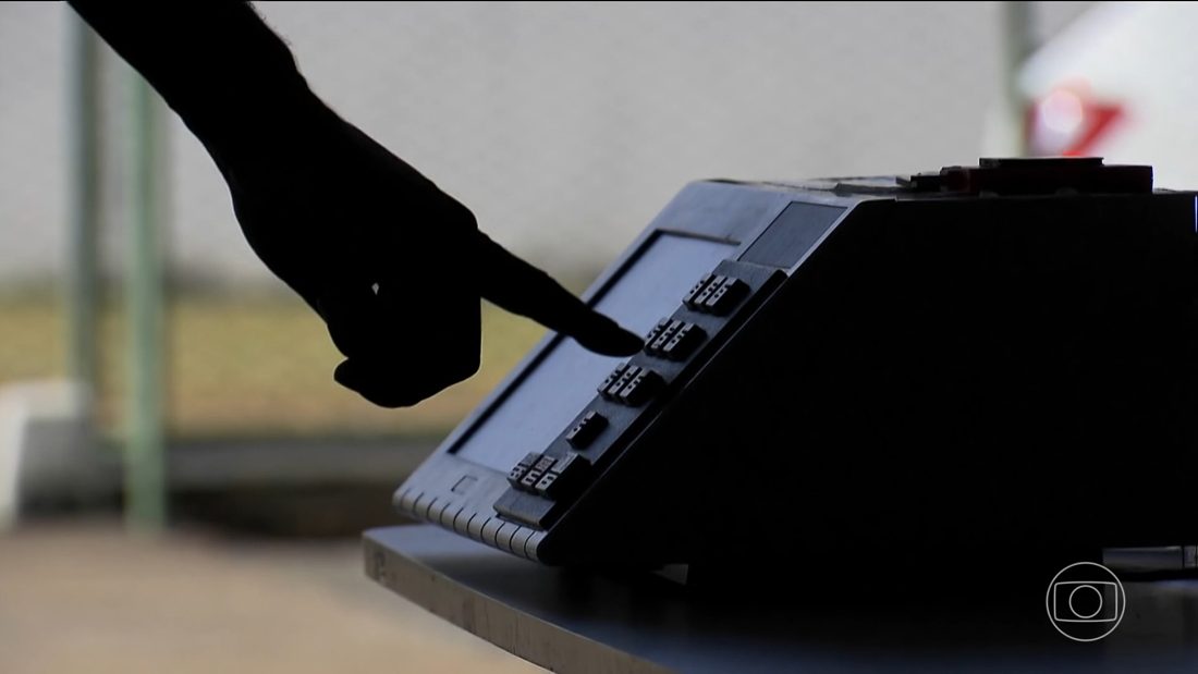 Eleições 2026: o que é permitido e proibido em vestimenta, objetos e comportamento no dia da votação