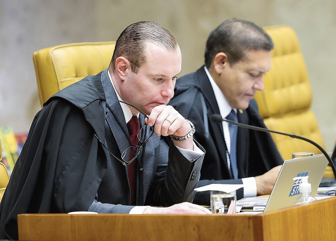 Demora na recondução de Cristiano Zanin no TSE gera novo embate com o STF