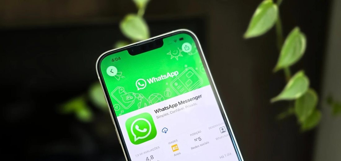 WhatsApp testa lembrete de aniversário na aba de Contatos do iOS
