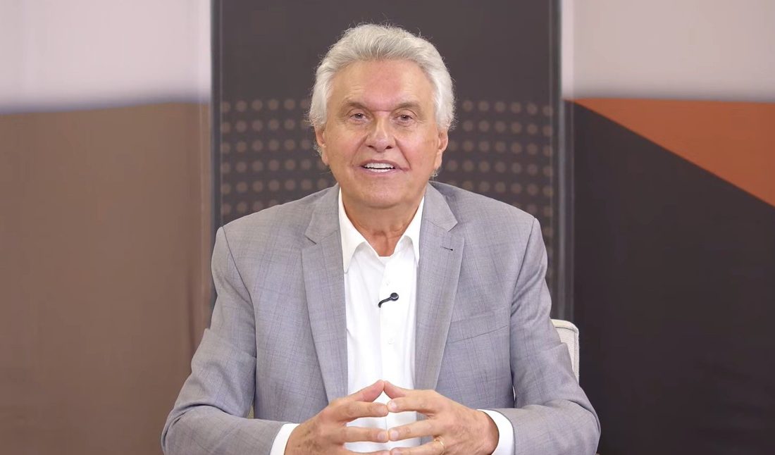 Caiado associa aumento do Bolsa Família a suposta compra de votos e critica Lula e Bolsonaro