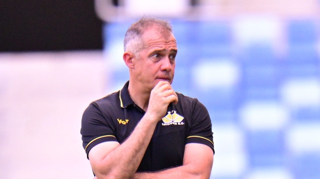 Inter faz proposta e avança nas negociações por Eduardo Baptista, técnico do Criciúma