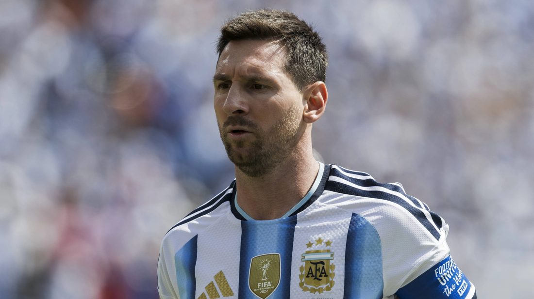 Presidente do Newell's fala sobre esperança de trazer Messi de volta ao clube rosarino