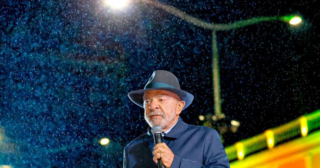 Ministros e presidente do BNDES se afastam de cargos para apoiar campanha de Lula