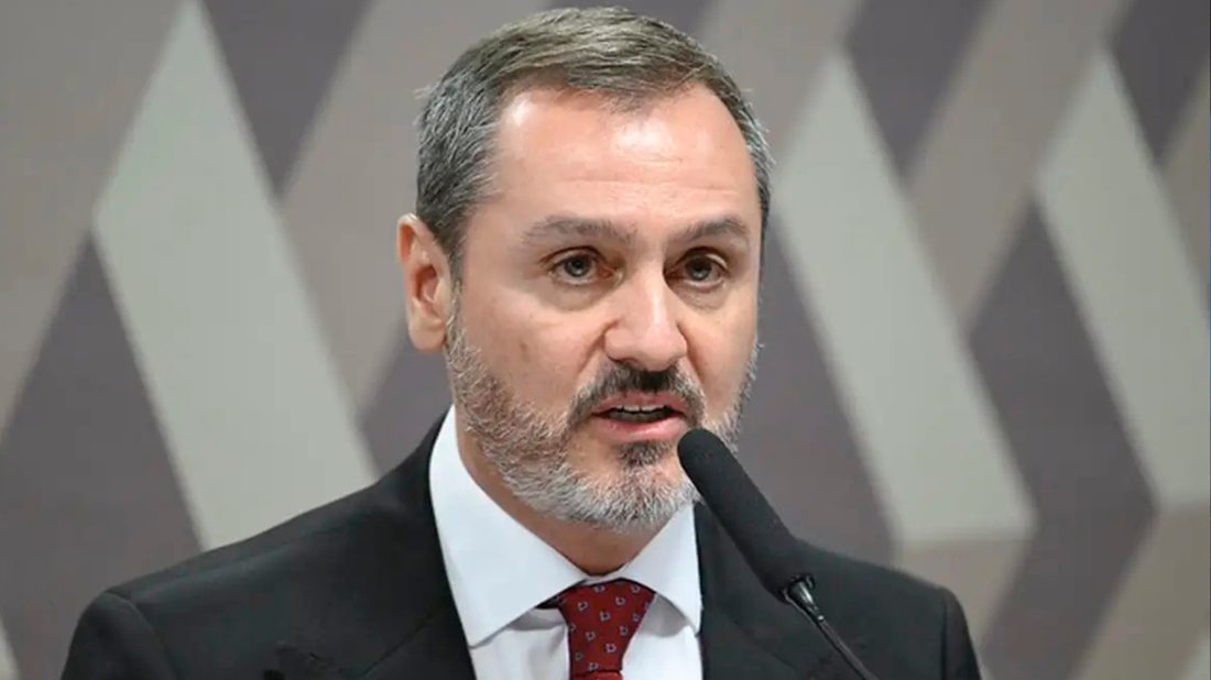 Fachin agenda reunião com PF para discutir menções a ministros do STF no caso Master