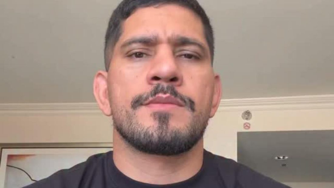Poatan rebate desafio de lutador brasileiro no UFC e afirma que adversário 'correu e ficou com medo'